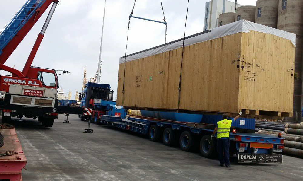Transporte de un contenedor desde el Puerto de Las Palmas
